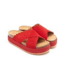Charger l'image dans la galerie, Sandale à deux lanières croisées TAMARA en daim rouge