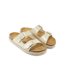Carica l'immagine nel visualizzatore di Gallery, Beige platforms ANA made with eco-leather