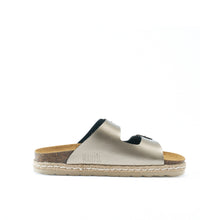 Carica l'immagine nel visualizzatore di Gallery, Bronze platforms ANA made with eco-leather