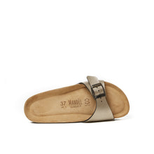 Carica l'immagine nel visualizzatore di Gallery, Bronze single-strap AGATA made with eco-leather