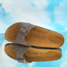 Carica l'immagine nel visualizzatore di Gallery, Grey single-strap AGATA made with suede leather