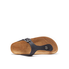 Carica l'immagine nel visualizzatore di Gallery, Black thong BLANCA made with oiled leather