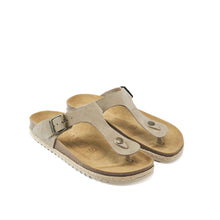 Carica l'immagine nel visualizzatore di Gallery, Taupe thong BLANCA made with oiled leather