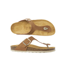 Carica l'immagine nel visualizzatore di Gallery, Cognac Brown thong BLANCA made with eco-leather