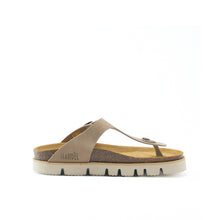 Carica l'immagine nel visualizzatore di Gallery, Taupe thong BLANCA made with suede leather