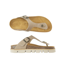 Carica l'immagine nel visualizzatore di Gallery, Taupe thong BLANCA made with suede leather