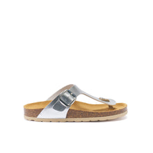 Carica l'immagine nel visualizzatore di Gallery, Snowflake thong BLANCA BIG BUCKLE made with eco-leather