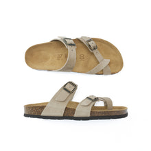 Carica l'immagine nel visualizzatore di Gallery, Taupe thong DARIA made with nubuck leather
