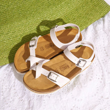 Carica l'immagine nel visualizzatore di Gallery, White thong ELISA made with eco-leather