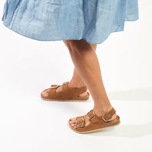 Carica l'immagine nel visualizzatore di Gallery, Brown sandals CARLOS made with eco-leather