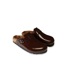 Carica l'immagine nel visualizzatore di Gallery, Dark Brown sabot clogs NOE made with faux fur