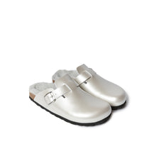Carica l'immagine nel visualizzatore di Gallery, Silver sabot clogs NOE made with eco-leather