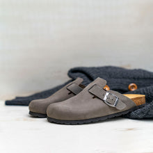Charger l'image dans la galerie, Grey sabot clogs NOE made with nubuck leather