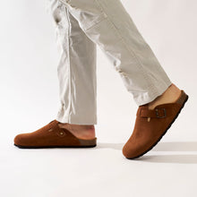 Charger l'image dans la galerie, Chestnuts sabot clogs NOE made with suede leather
