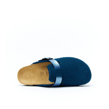 Carica l'immagine nel visualizzatore di Gallery, Navy sabot clogs NOE made with felt