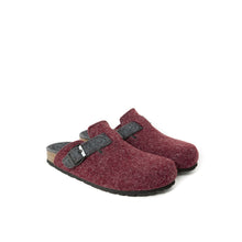 Carica l'immagine nel visualizzatore di Gallery, Bordeaux sabot clogs NOE made with felt