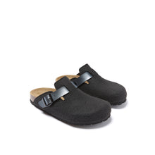 Carica l'immagine nel visualizzatore di Gallery, Black sabot clogs NOE made with felt
