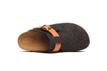 Carica l'immagine nel visualizzatore di Gallery, Dark Brown sabot clogs NOE made with felt