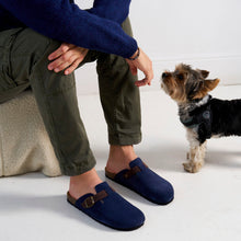 Charger l'image dans la galerie, Navy sabot clogs NOE made with suede leather