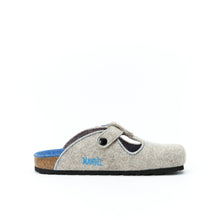 Load image into Gallery viewer, Beige sabot clogs FLOR made with felt