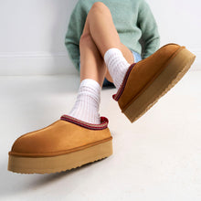 Load image into Gallery viewer, Chestnuts winter boots RIA made with microfibre