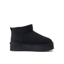 Charger l'image dans la galerie, Black winter boots NOA made with microfibre
