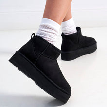 Charger l'image dans la galerie, Black winter boots NOA made with microfibre