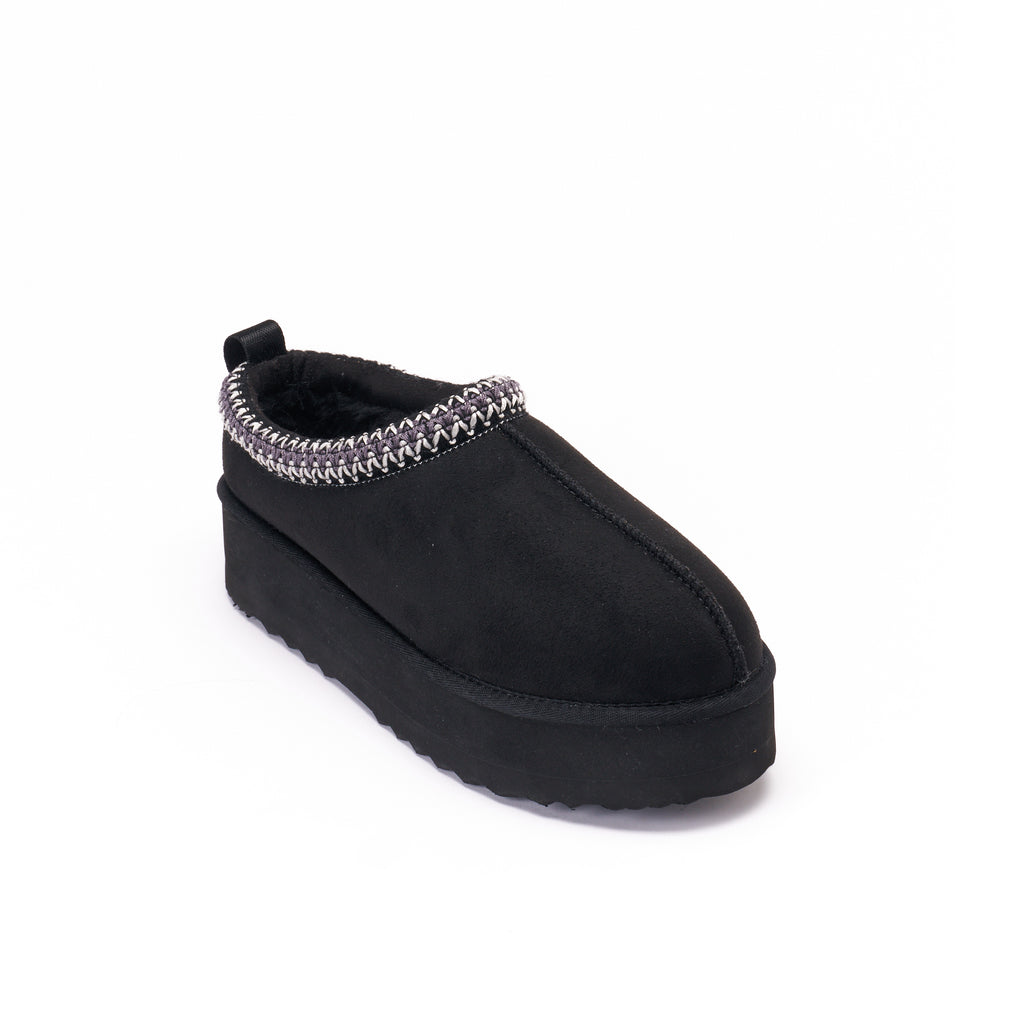 RIA BLACK