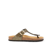 Load image into Gallery viewer, Gold thong sandals BLANCA made with eco-leather
