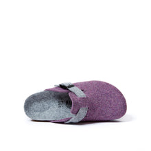 Load image into Gallery viewer, Purple sabot clogs NOE made with felt
