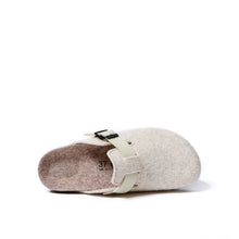 Load image into Gallery viewer, Cream sabot clogs NOE made with felt
