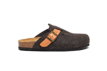 Load image into Gallery viewer, Dark Brown sabot clogs NOE made with felt
