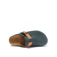Load image into Gallery viewer, Green sabot clogs NOE made with felt
