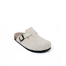 Load image into Gallery viewer, Creamy sabot clogs NOE made with felt
