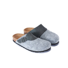 Load image into Gallery viewer, Grey sabot clogs ALMA made with felt and leather
