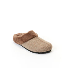 Load image into Gallery viewer, Brown sabot clogs MARTA made with felt and faux fur
